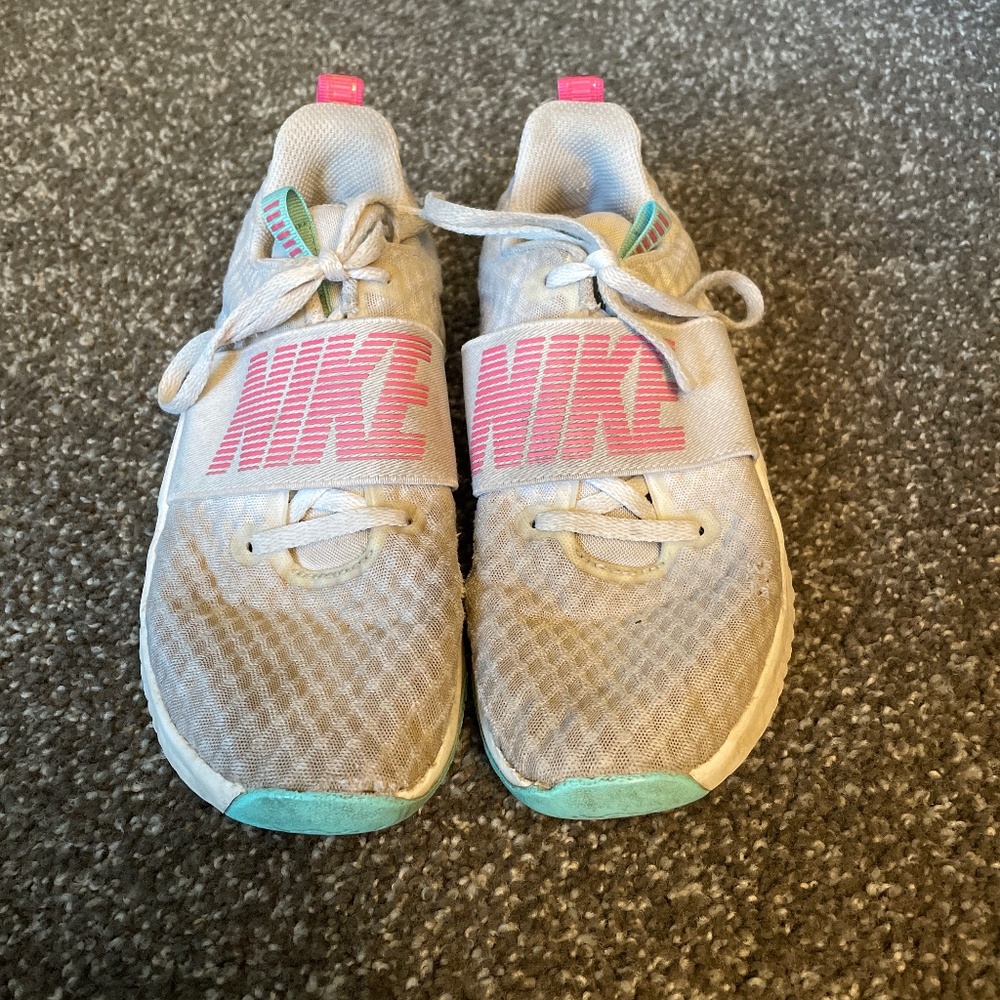 Nike shoes